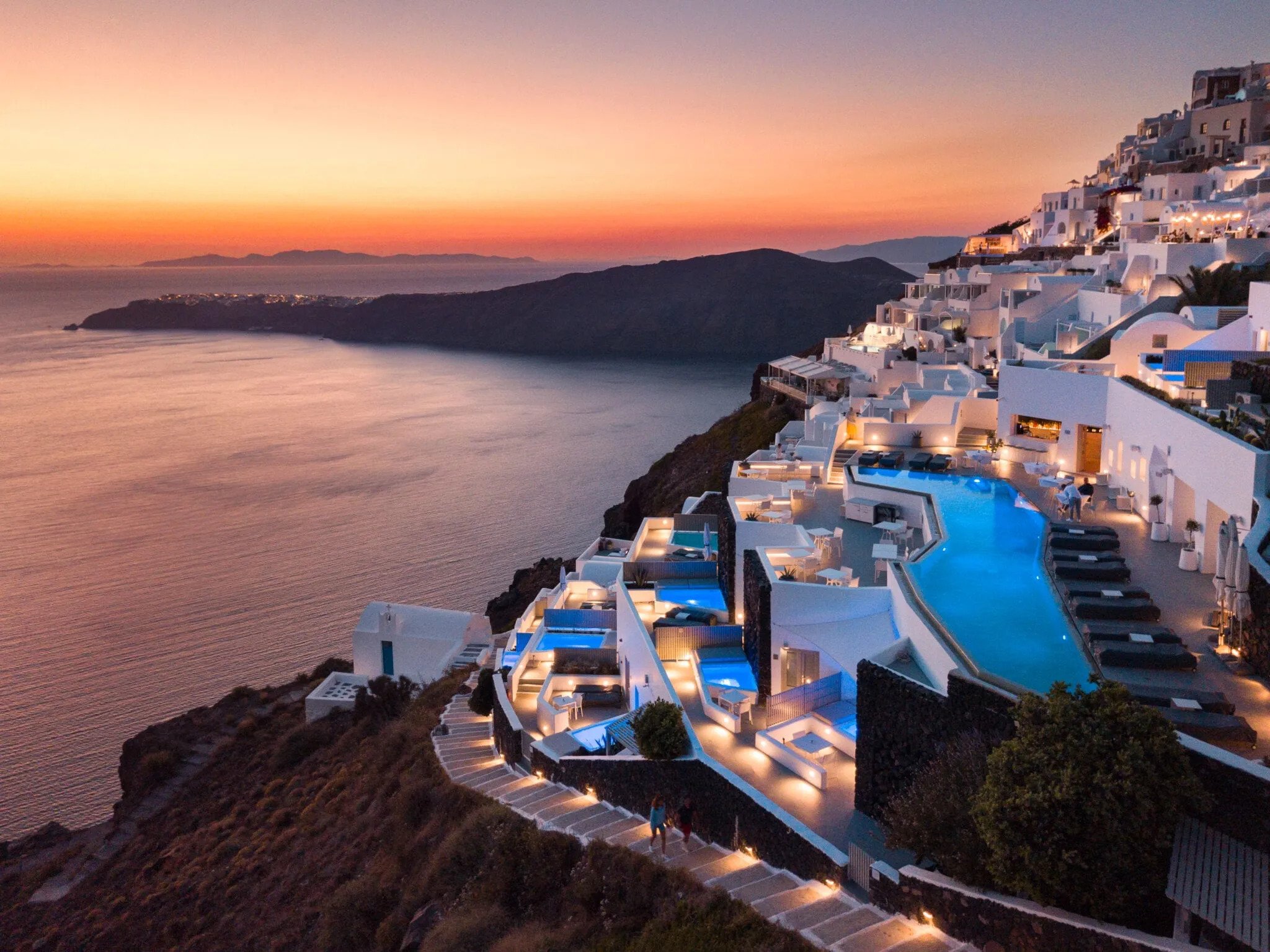 hotels in santorini with private pool        <h3 class=